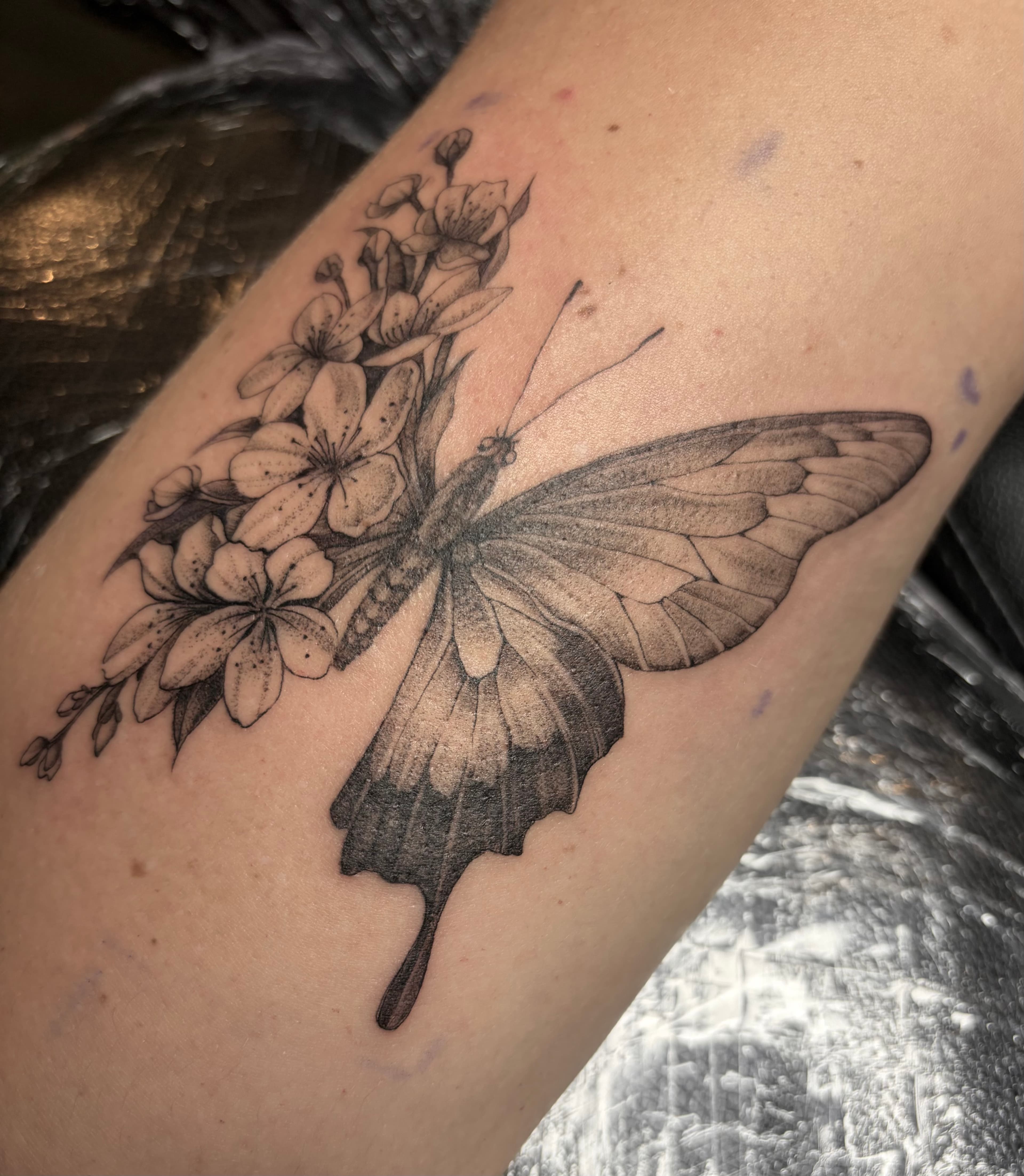 Tatouage par LebonTattoo, tatoueur à La Rivière Saint-Louis